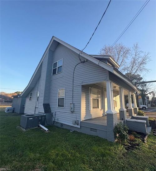 413 George Washington Hwy N, Chesapeake, VA, 23323-2007 | Card Image