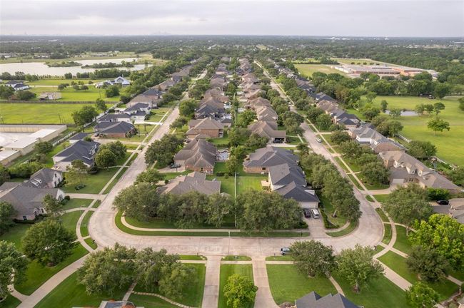 Audubon Lake is a premier gated community just off of Magnolia Dr in Pearland. | Image 50