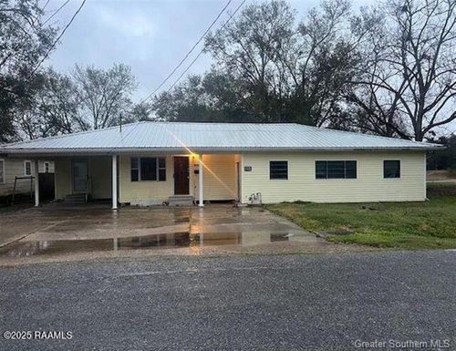 806 Clara St, Jennings, LA, 70546-5126 | Card Image