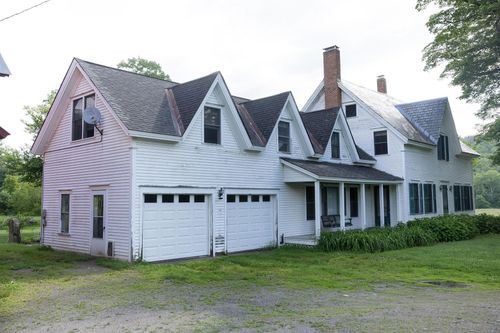 157 Thompson Rd, Chester, VT, 05143-8973 | Card Image