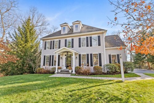 44 Arlington Drive, Avon, CT, 06001 | Card Image