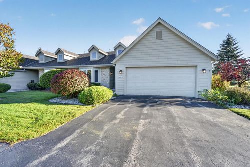 W178N9878 Riversbend Circle E, Germantown, WI, 53022 | Card Image