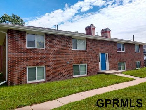 3821 Saint Paul Ave, Lincoln, NE, 68504-2493 | Card Image