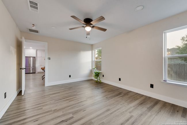 6371 Stonewater Bend Trl, House other with 3 bedrooms, 2 bathrooms and null parking in Fort Worth TX | Image 17