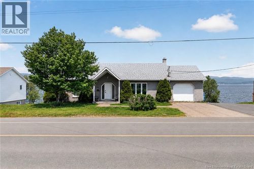 275 Vanier St, Campbellton, NB, E3N1V1 | Card Image