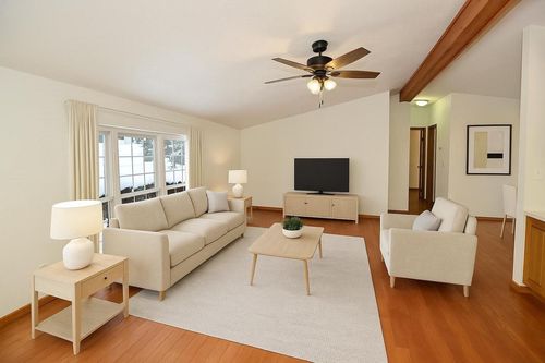 W5879 Arbor Rd, Fort Atkinson, WI, 53538-8726 | Card Image