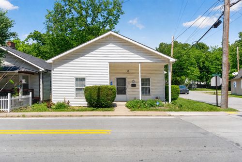 372 Holmes St, Frankfort, KY, 40601-2131 | Card Image