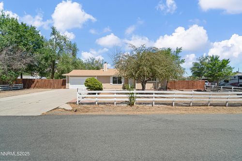 129 Ring Rd, Dayton, NV, 89403-8010 | Card Image