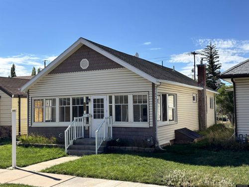 725 Center St, Evanston, WY, 82930 | Card Image
