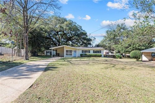 552 Tamworth Ct, Mobile, AL, 36609-6020 | Card Image