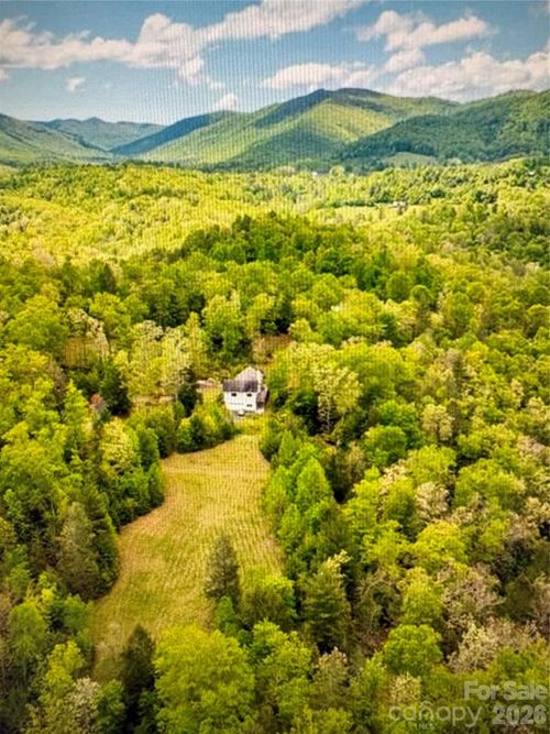 2143 Rabbit Hop Rd, Spruce Pine, NC, 28777-8616 | Card Image