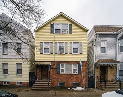 390 Lafayette St, Newark, NJ, 07105-4664 | Card Image