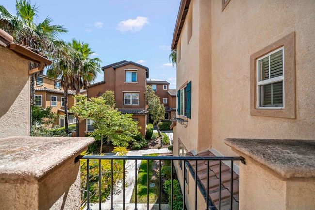 733 Anchor Cv, Townhouse with 2 bedrooms, 3 bathrooms and 2 parking in San Diego CA | Image 9