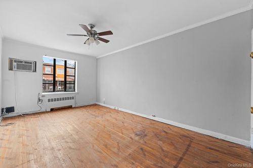 997 E 52nd St, Brooklyn, NY, 11234-1115 | Card Image