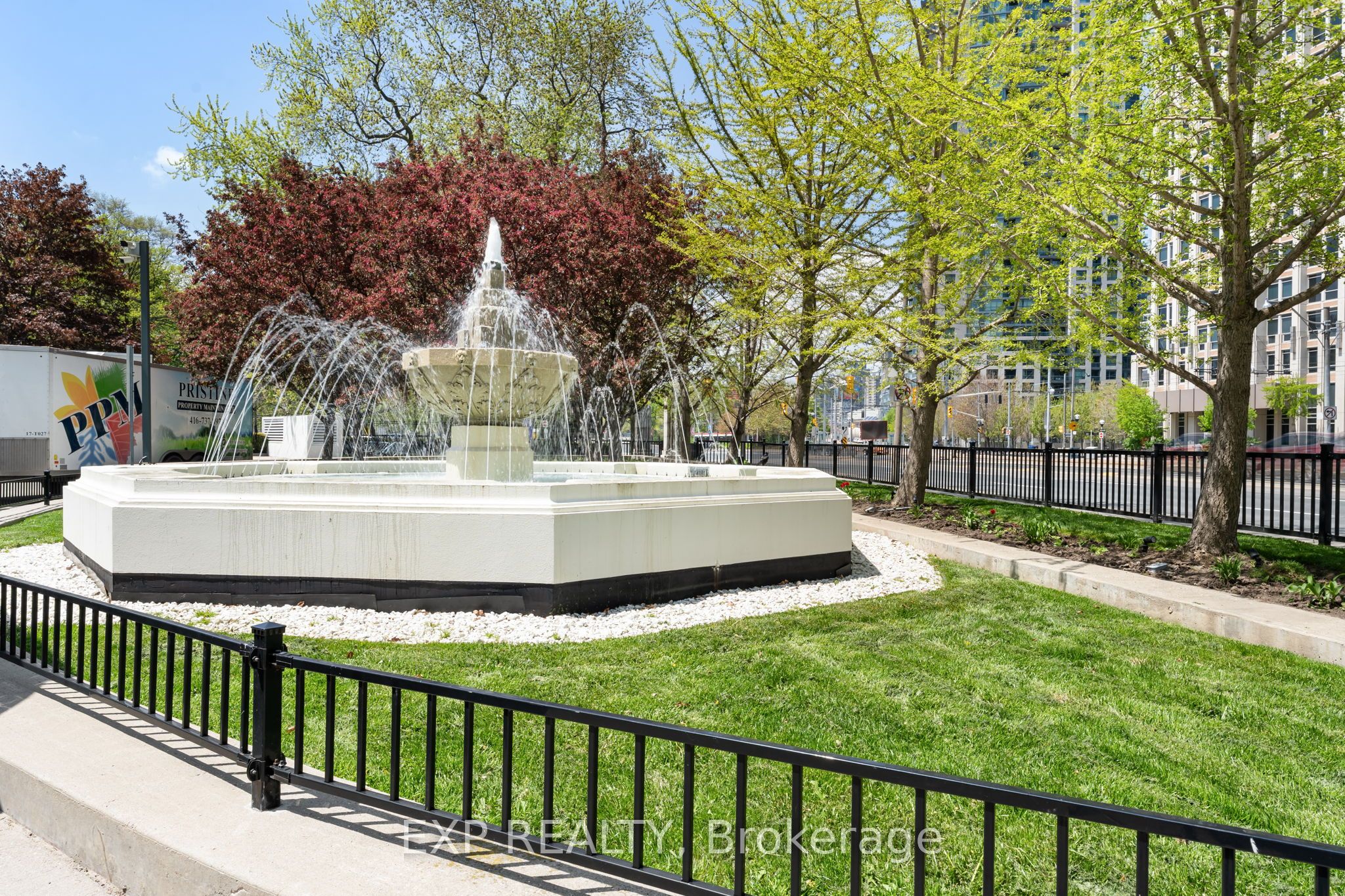 Residential in Toronto C01 2