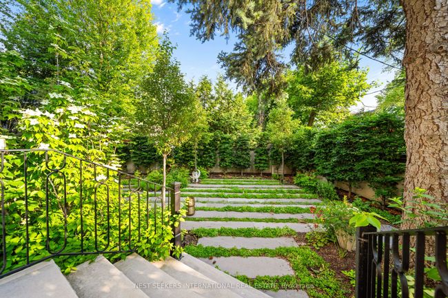 100 Ardwold Gate, House other with 5 bedrooms, 7 bathrooms and 4 parking in Toronto ON | Image 46