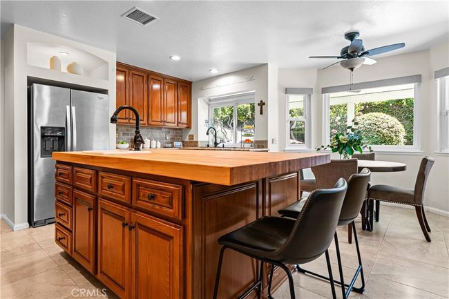 2074 Redgrove Way, House other with 5 bedrooms, 3 bathrooms and 3 parking in Upland CA | Image 17