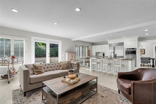 28632 Mill Pond, Mission Viejo, CA, 92692-1052 | Card Image