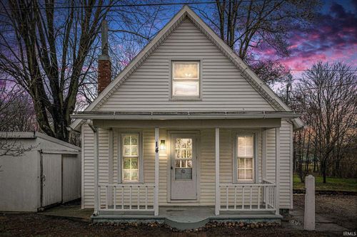 14 E Center St, Silver Lake, IN, 46982-9674 | Card Image