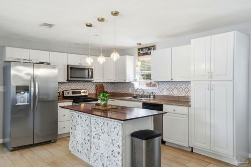 5471 Bonanza Dr, Gulf Breeze, FL, 32563-9548 | Card Image