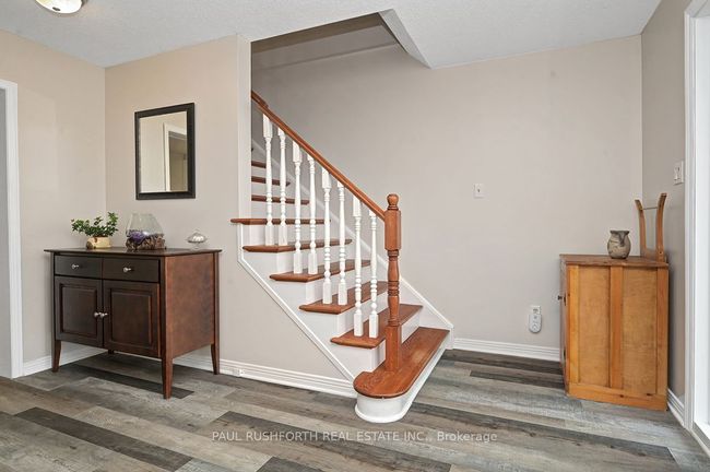 145 Thare Cres, House other with 4 bedrooms, 3 bathrooms and 4 parking in Nepean ON | Image 4