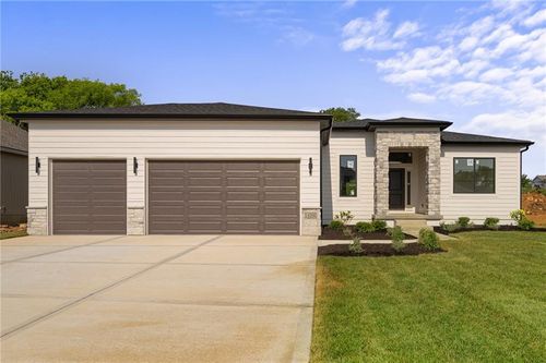 14266 S Houston St, Olathe, KS, 66061-7893 | Card Image