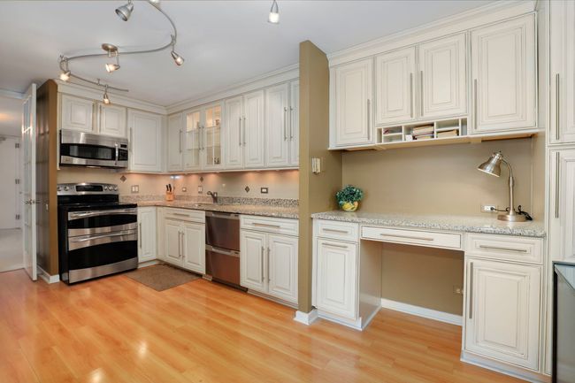 APT-17N - 1110 N Lake Shore Dr, Condo with 3 bedrooms, 3 bathrooms and 1 parking in CHICAGO IL | Image 14
