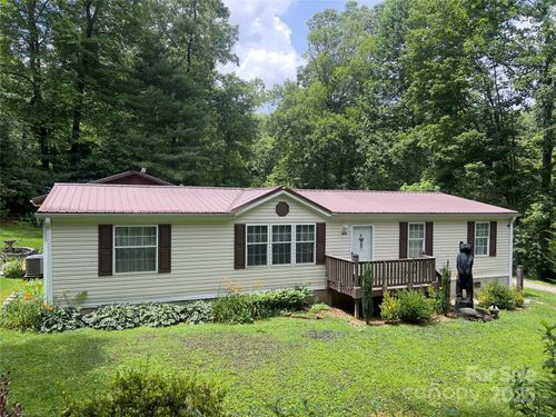 800 Turkey Pen Gap Rd, Horse Shoe, NC, 28742-7603 | Card Image