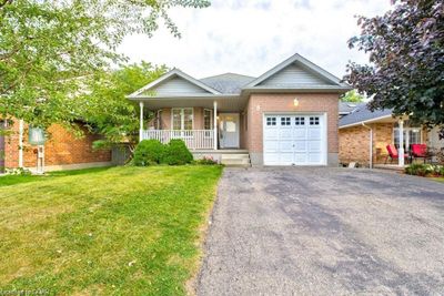 8 Hayward Cres, House other with 4 bedrooms, 3 bathrooms and 5 parking in Guelph ON | Image 1