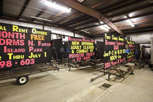 123 Sign Ave, Fargo, ND, 58102 | Card Image