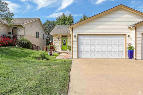 2059 Stephen Ct, Manhattan, KS, 66503-7590 | Card Image