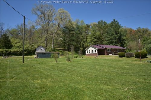 6 Coast Run Rd, Sandyville, WV, 25275-6685 | Card Image