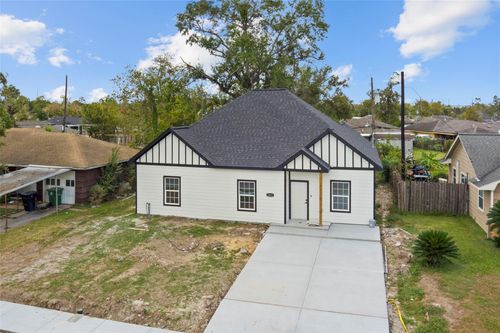 12011 Coulson Cir, Houston, TX, 77015-6107 | Card Image