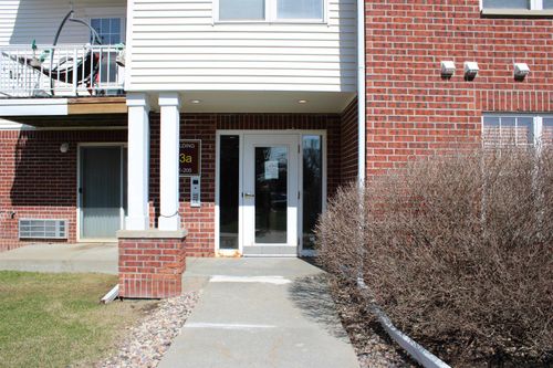 apt-201-33A Grand Canyon Dr, BARABOO, WI, 53913-9083 | Card Image