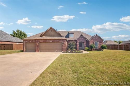 10435 S 213th Eastavenue, Broken Arrow, OK, 74014 | Card Image