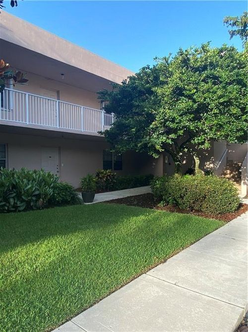 apt-101-4280 Oaks Ter, Pompano Beach, FL, 33069-5520 | Card Image