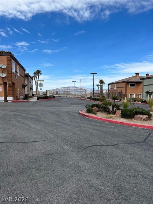 10443 Alpine Edge Ave, Las Vegas, NV, 89129-3310 | Card Image