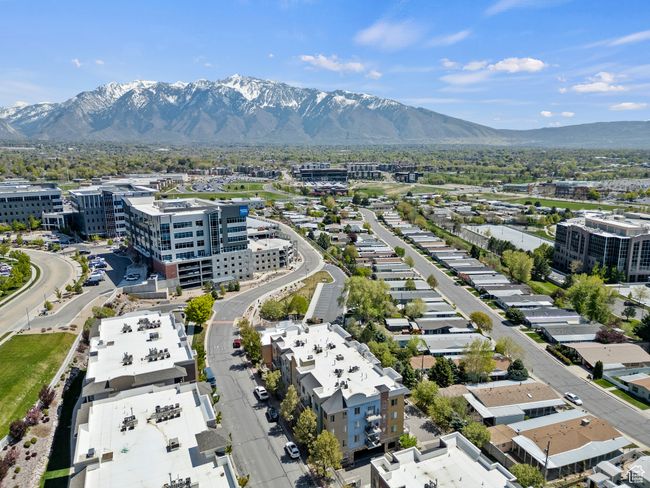 202 - 170 W Albion Village Way, Condo with 3 bedrooms, 2 bathrooms and null parking in Sandy UT | Image 8