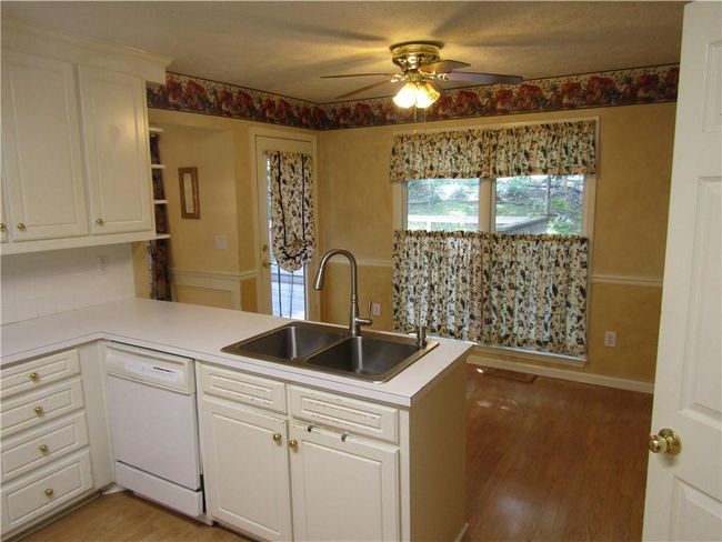 5820 Elm Tree Dr, House other with 4 bedrooms, 3 bathrooms and null parking in Buford GA | Image 16