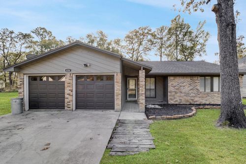 426 Candlelight Ln, Livingston, TX, 77351-1096 | Card Image