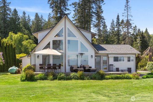 2597 Se Camano Drive, Camano Island, WA, 98282 | Card Image