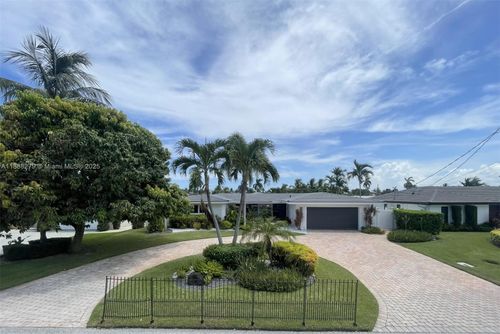 2740 Ne 6th St, Pompano Beach, FL, 33062-4929 | Card Image