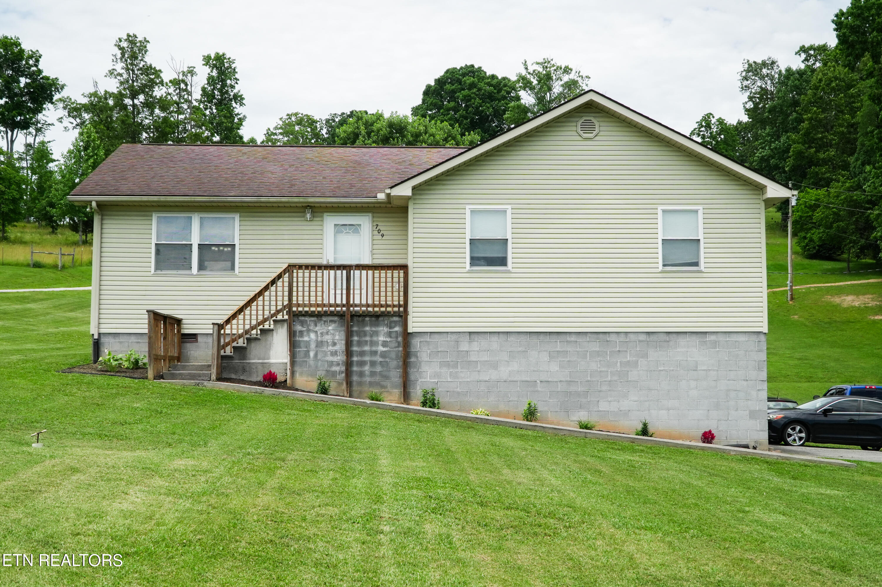 Sharps Chapel Rd, Sharps Chapel, TN 37866