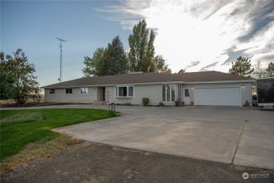 14114 Airway Drive E, House other with 4 bedrooms, 2 bathrooms and 4 parking in Odessa WA | Image 3