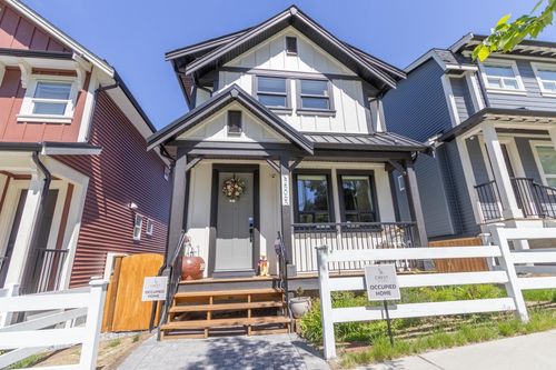 25065 112 Ave, Maple Ridge, BC, V2W0K6 | Card Image