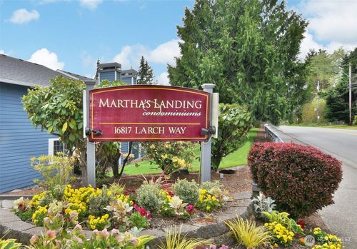 c202-16817 Larch Way, Lynnwood, WA, 98037-3362 | Card Image