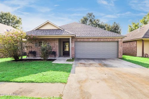 109 Country Garden Ln, Lafayette, LA, 70507-2808 | Card Image