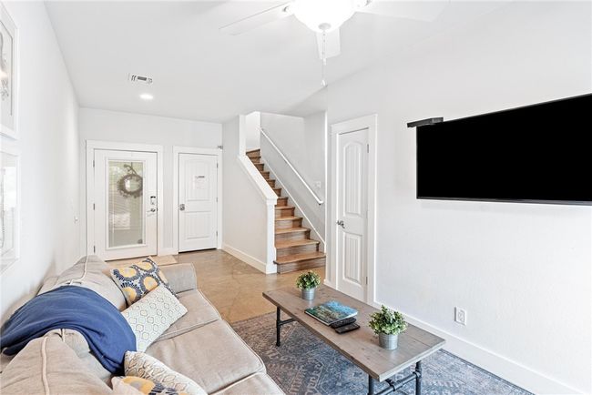 APT-11D - 247 W Roberts Ave, Condo with 3 bedrooms, 4 bathrooms and null parking in Port Aransas TX | Image 5