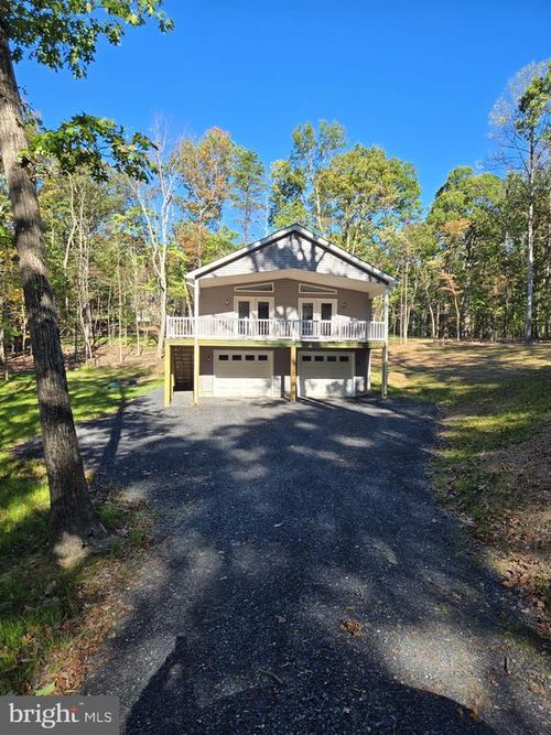 211 Dogwood Farm Rd, FRONT ROYAL, VA, 22630-2882 | Card Image