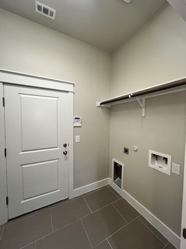 UNIT-11 - 13501 Metric Blvd, House other with 3 bedrooms, 3 bathrooms and 2 parking in Austin TX | Image 16